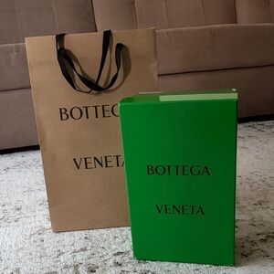Bottega Veneta Bright Green Gift Box with Brown Shopping Bag